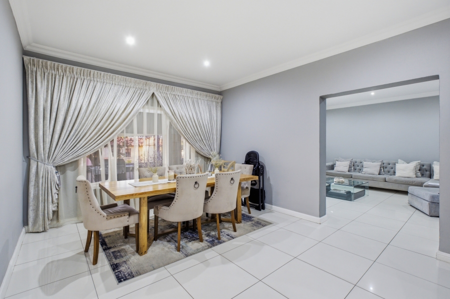 3 Bedroom Property for Sale in Beverley Gauteng