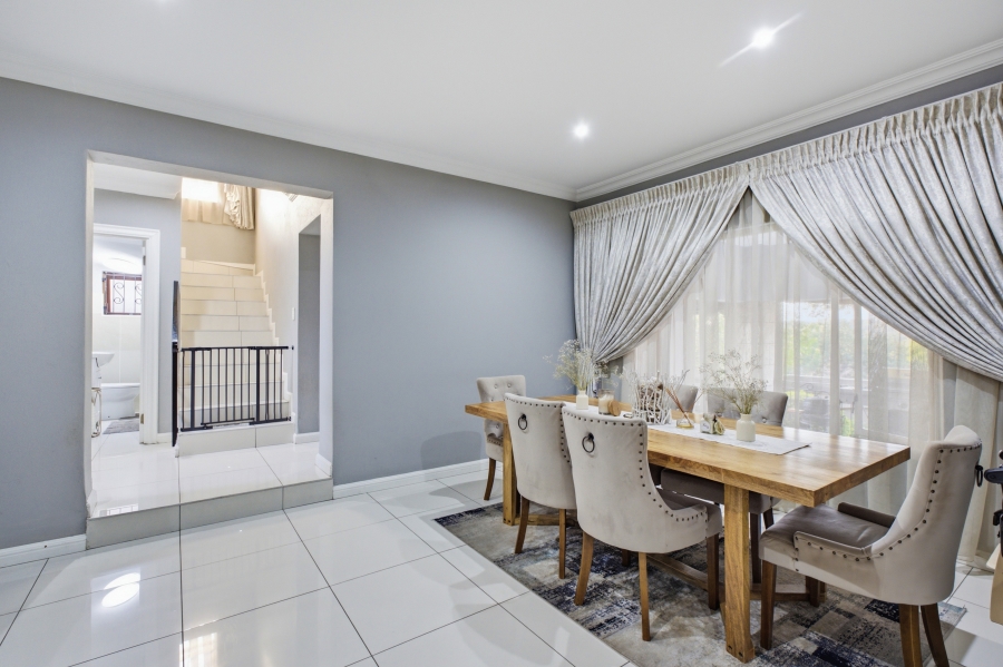 3 Bedroom Property for Sale in Beverley Gauteng