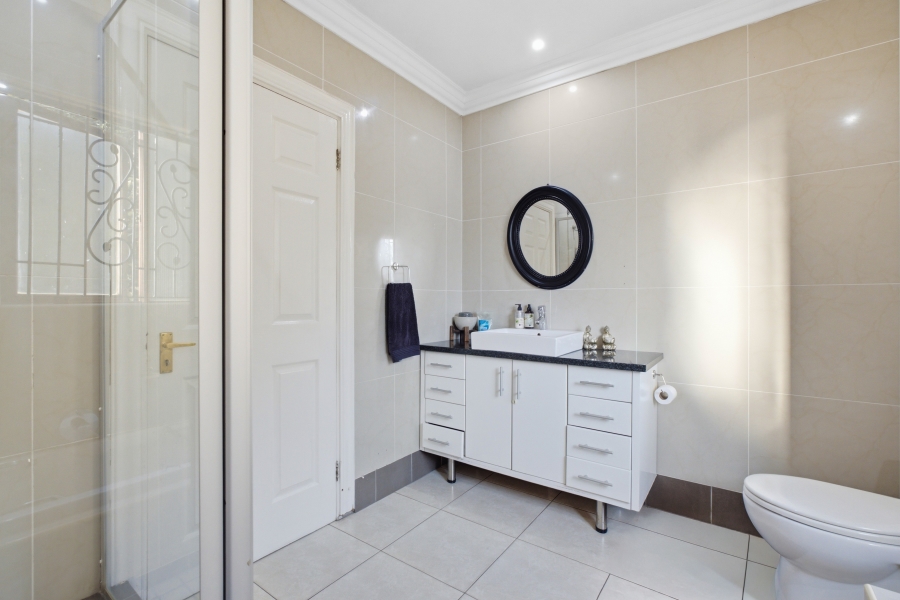 3 Bedroom Property for Sale in Beverley Gauteng