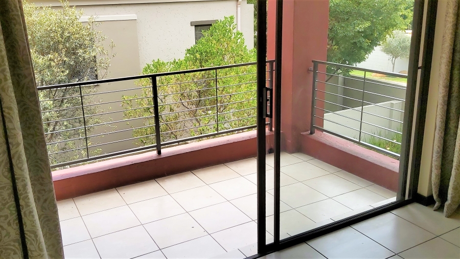 To Let 1 Bedroom Property for Rent in Lonehill Gauteng