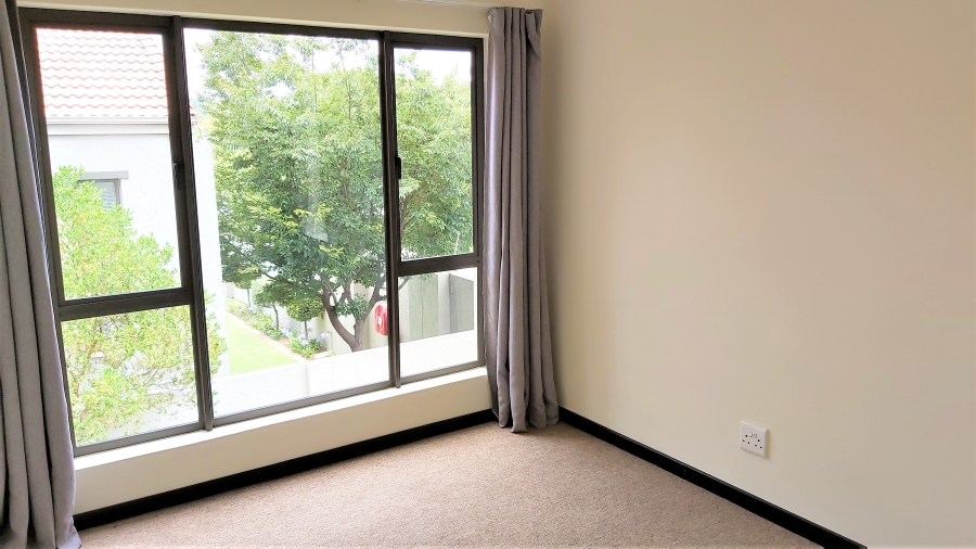 To Let 1 Bedroom Property for Rent in Lonehill Gauteng