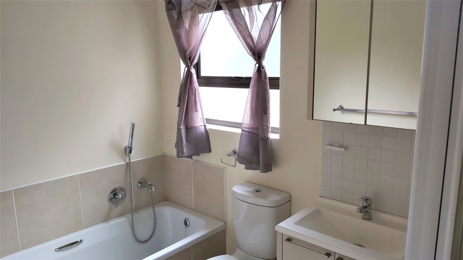 To Let 1 Bedroom Property for Rent in Lonehill Gauteng