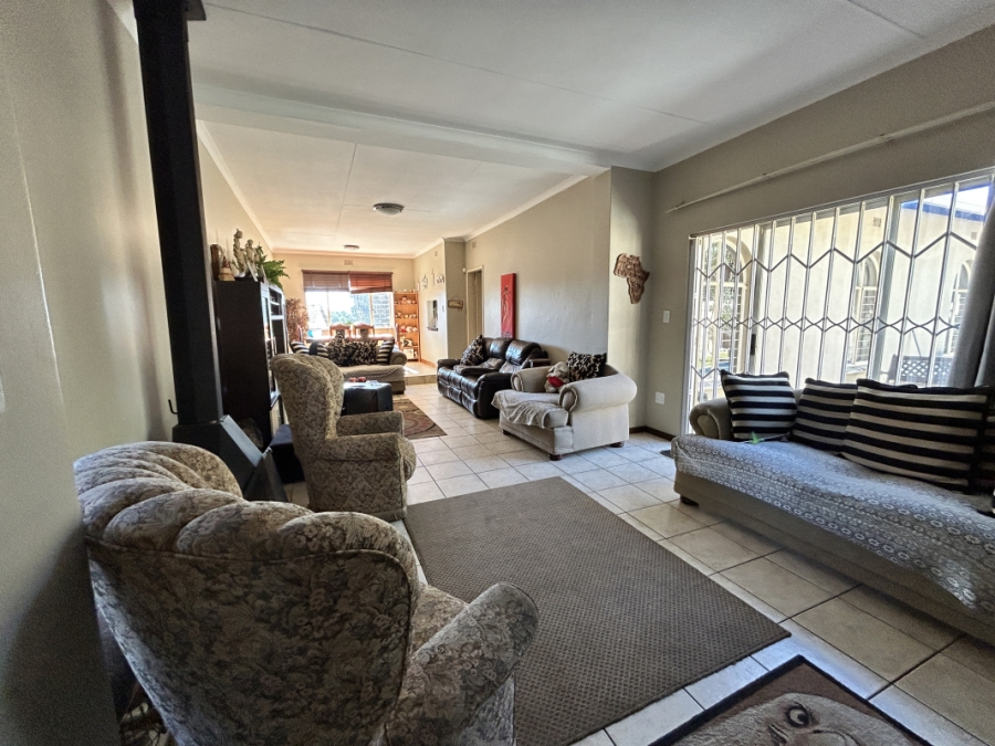 3 Bedroom Property for Sale in Isandovale Gauteng