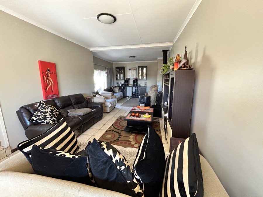 3 Bedroom Property for Sale in Isandovale Gauteng
