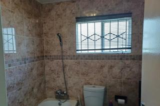 2 Bedroom Property for Sale in Mulbarton Gauteng