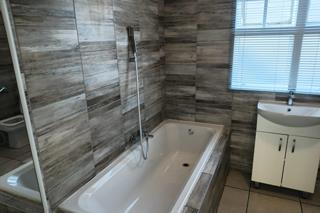 2 Bedroom Property for Sale in Mulbarton Gauteng
