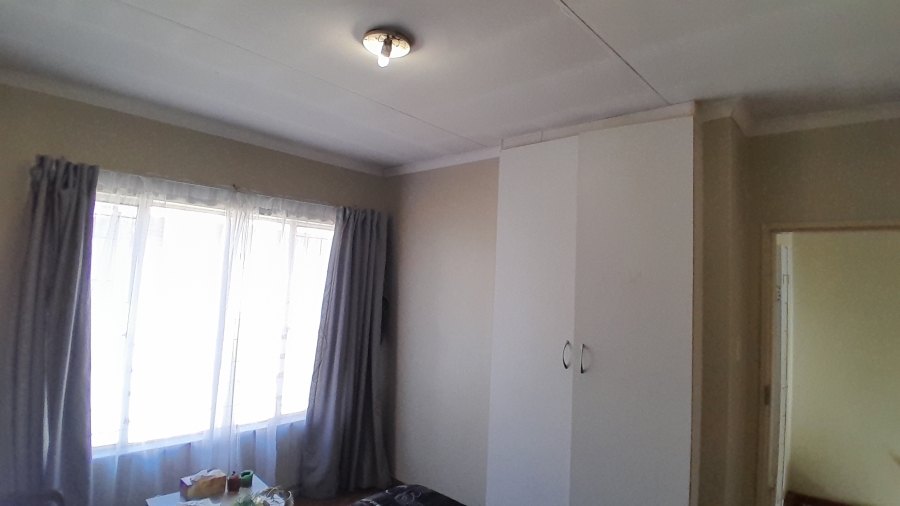 2 Bedroom Property for Sale in Wonderboom South Gauteng