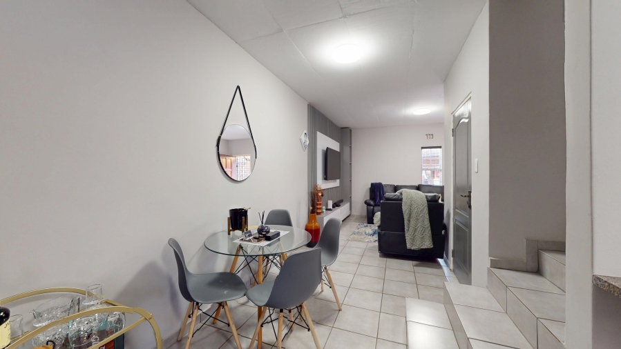 2 Bedroom Property for Sale in Crystal Park Gauteng