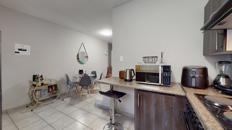 2 Bedroom Property for Sale in Crystal Park Gauteng