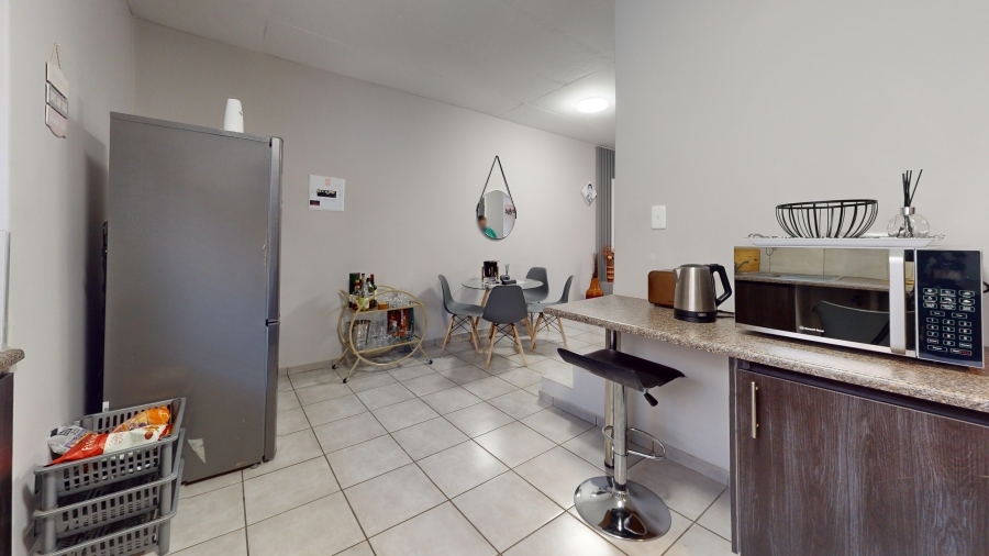 2 Bedroom Property for Sale in Crystal Park Gauteng