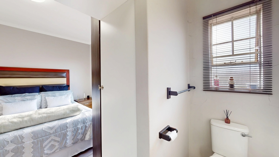 2 Bedroom Property for Sale in Crystal Park Gauteng