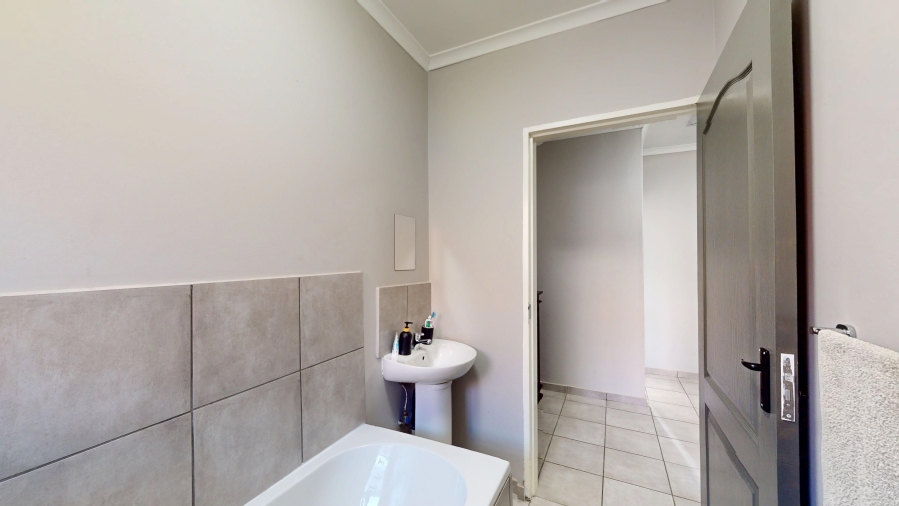 2 Bedroom Property for Sale in Crystal Park Gauteng