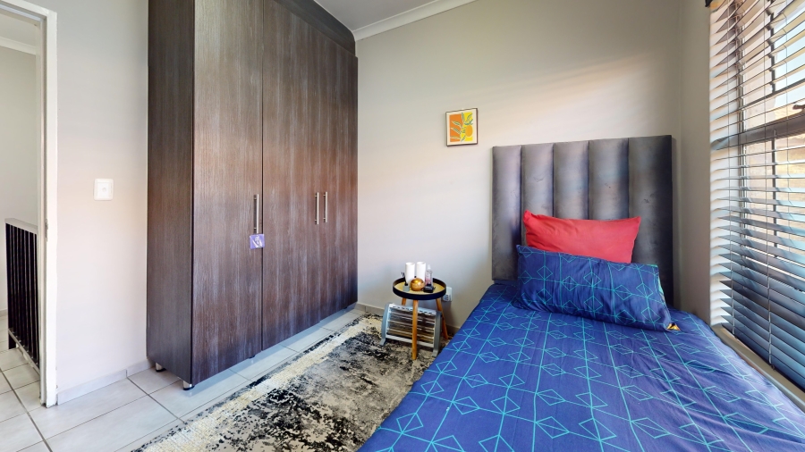 2 Bedroom Property for Sale in Crystal Park Gauteng