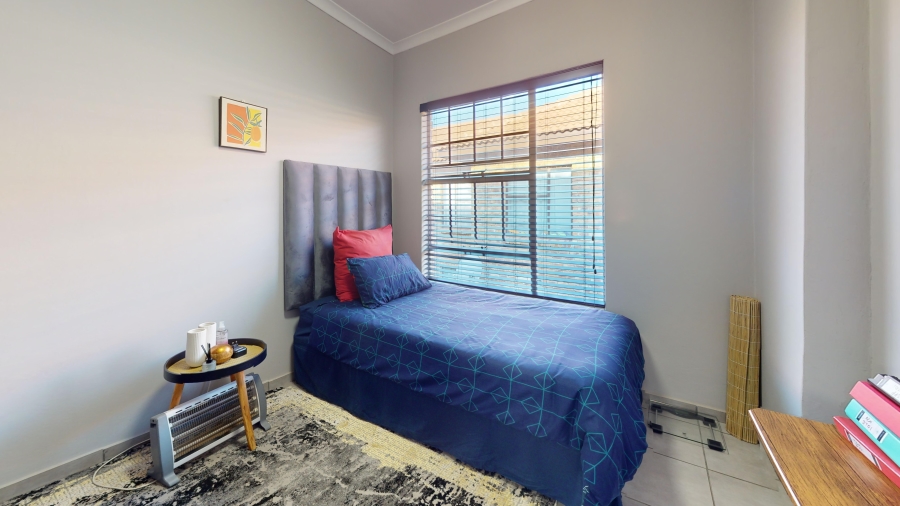 2 Bedroom Property for Sale in Crystal Park Gauteng