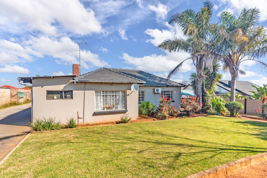 3 Bedroom Property for Sale in Horison Gauteng
