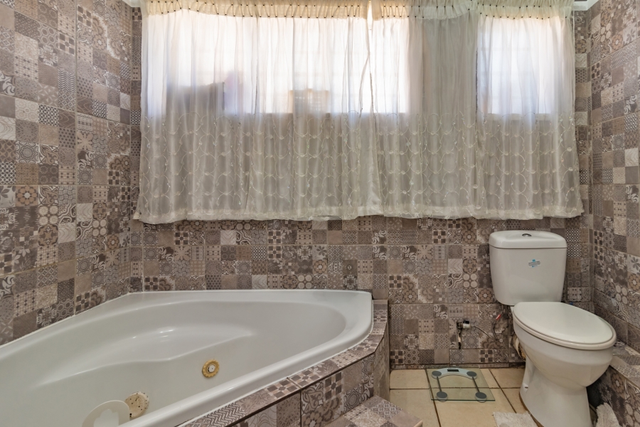 3 Bedroom Property for Sale in Horison Gauteng