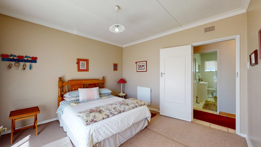 3 Bedroom Property for Sale in Farrarmere Gauteng