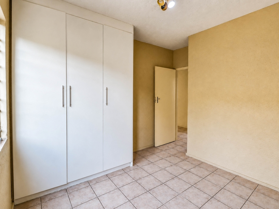 3 Bedroom Property for Sale in Die Hoewes Gauteng