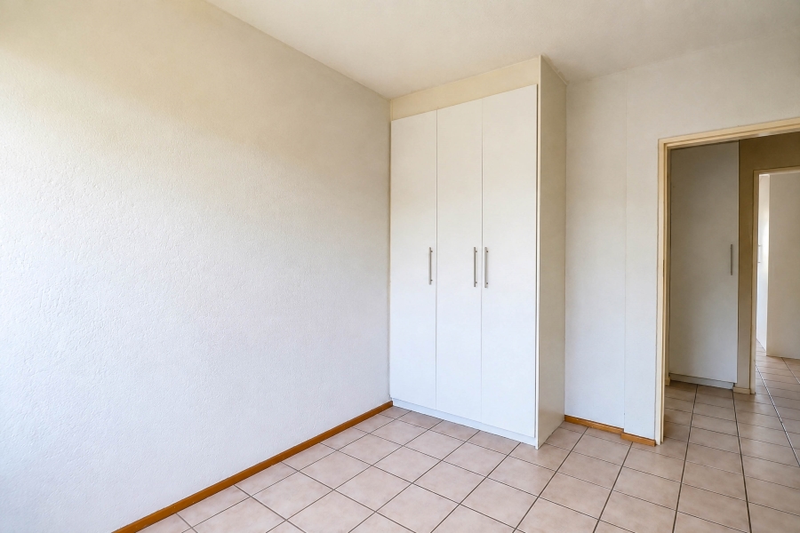 3 Bedroom Property for Sale in Die Hoewes Gauteng
