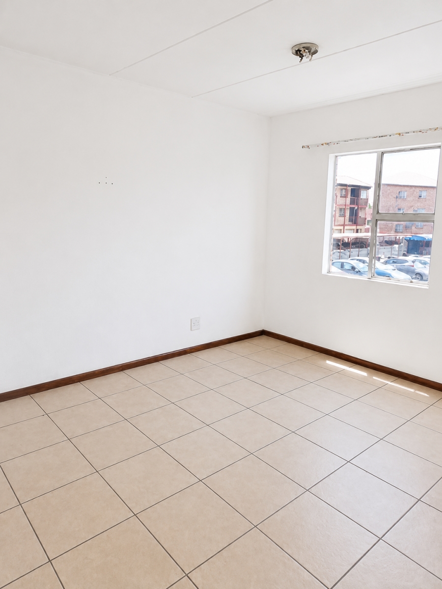 2 Bedroom Property for Sale in Kempton Park Central Gauteng