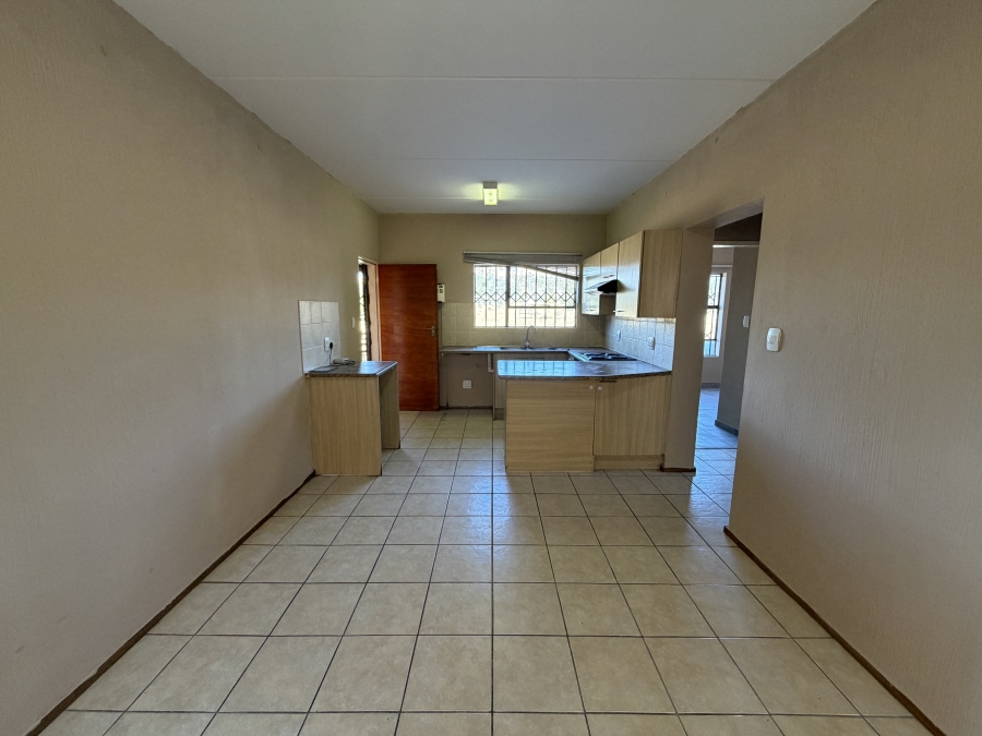 To Let 2 Bedroom Property for Rent in Noordheuwel Gauteng