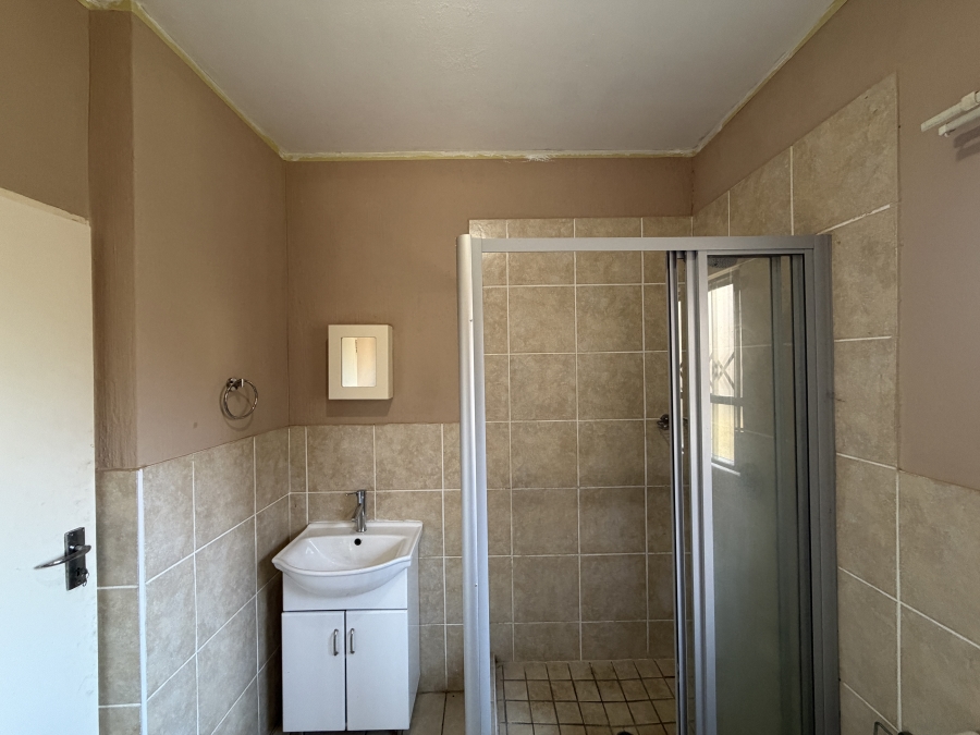 To Let 2 Bedroom Property for Rent in Noordheuwel Gauteng