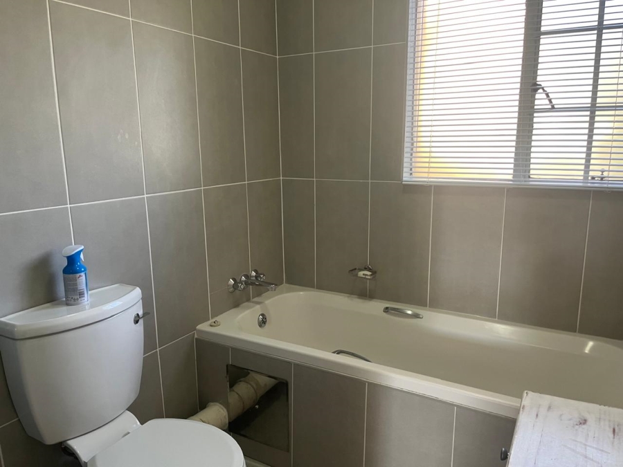 2 Bedroom Property for Sale in Eden Glen Gauteng