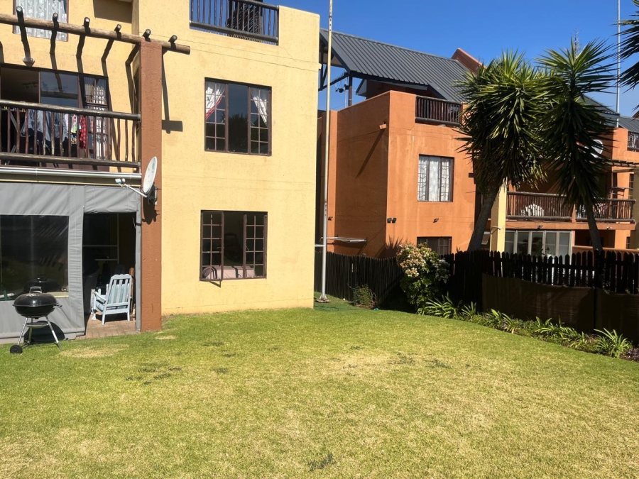 2 Bedroom Property for Sale in Eden Glen Gauteng
