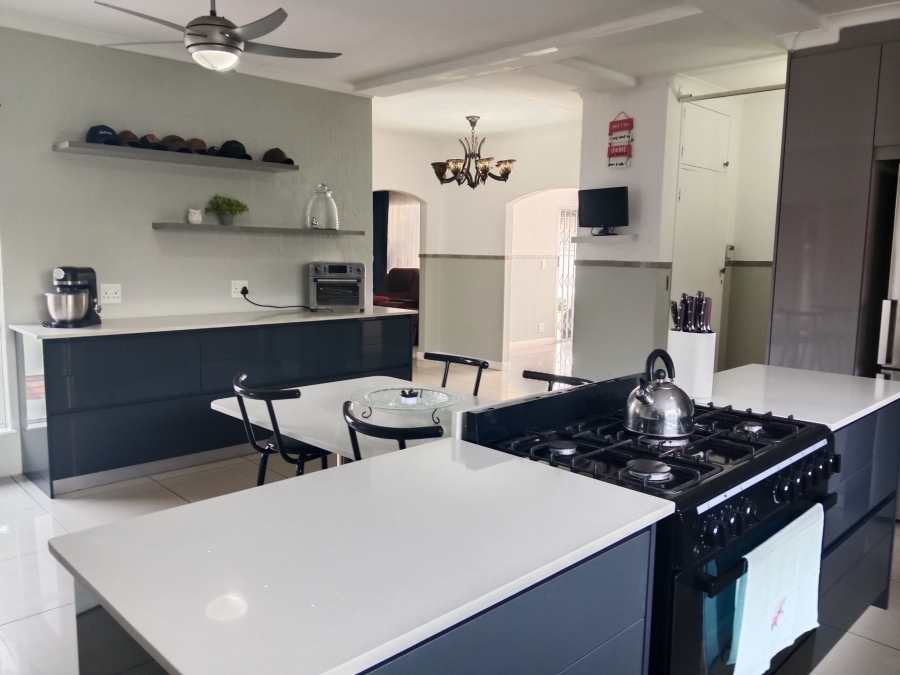 4 Bedroom Property for Sale in Verwoerdpark Gauteng