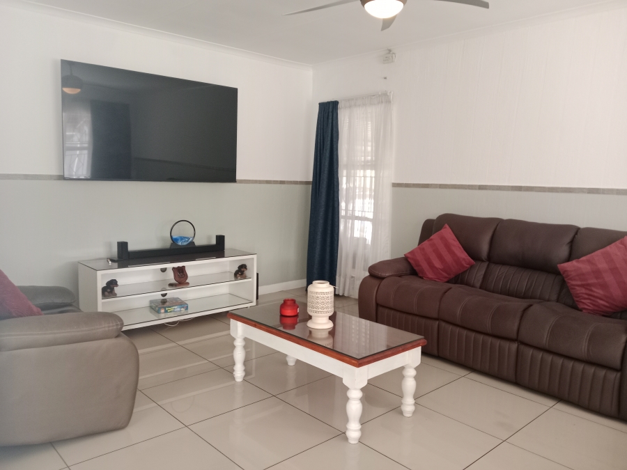 4 Bedroom Property for Sale in Verwoerdpark Gauteng