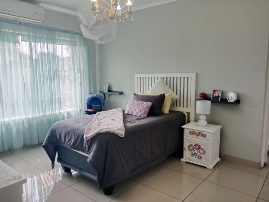 4 Bedroom Property for Sale in Verwoerdpark Gauteng