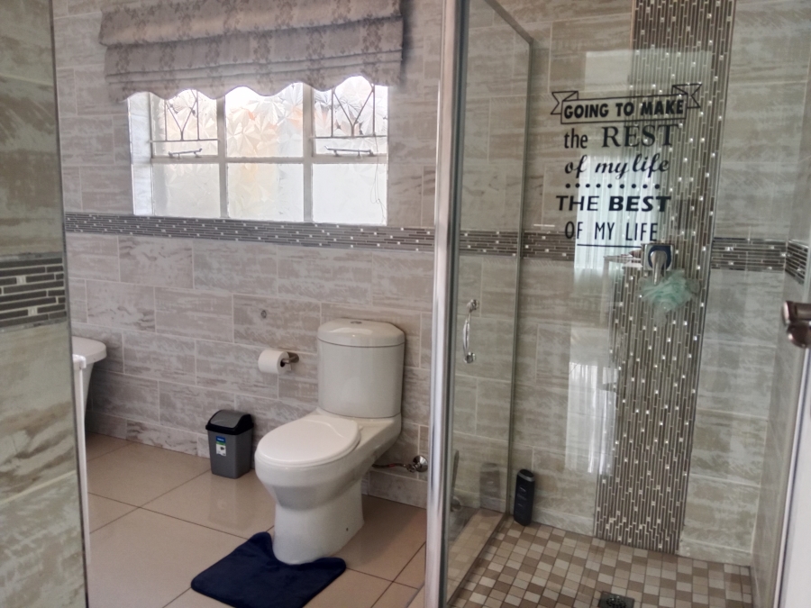 4 Bedroom Property for Sale in Verwoerdpark Gauteng