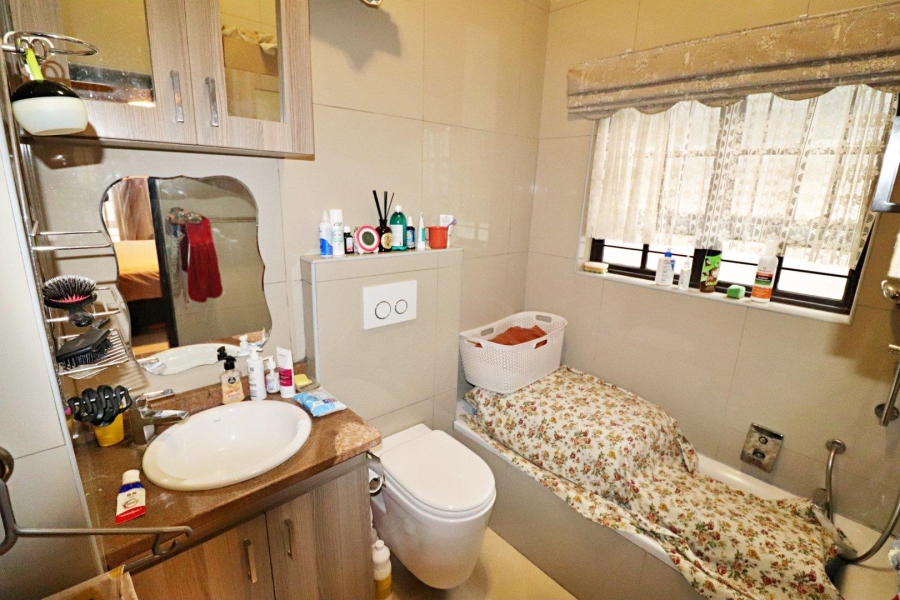 3 Bedroom Property for Sale in Dowerglen Ext 4 Gauteng