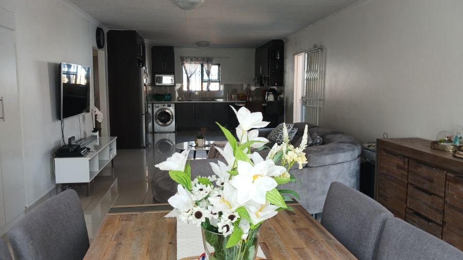 2 Bedroom Property for Sale in Parkrand Gauteng