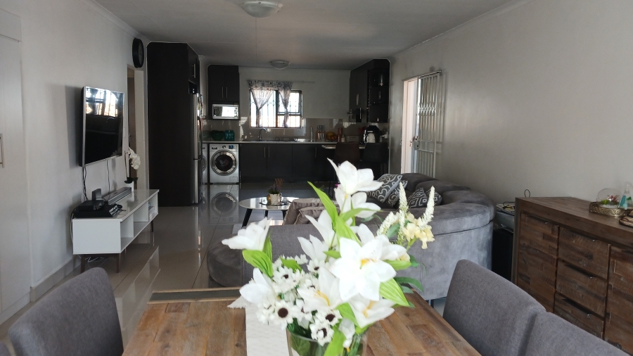 2 Bedroom Property for Sale in Parkrand Gauteng