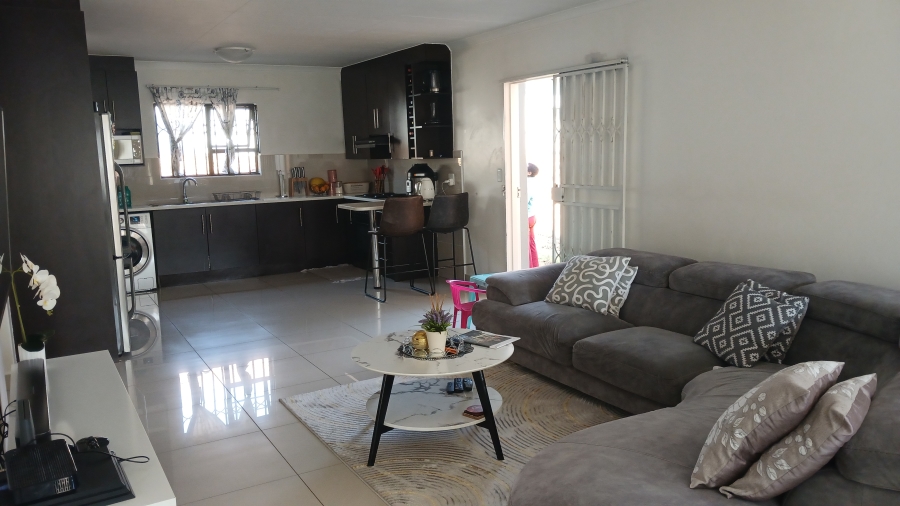 2 Bedroom Property for Sale in Parkrand Gauteng