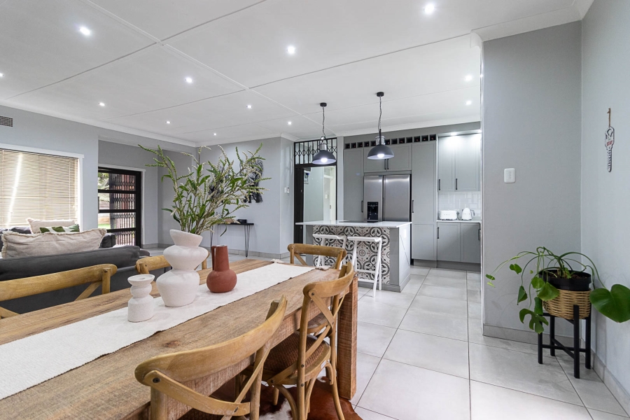 5 Bedroom Property for Sale in Three Rivers Gauteng