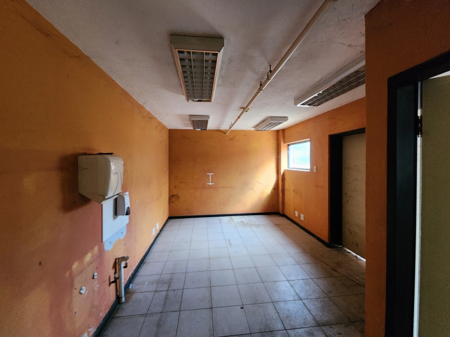 To Let Commercial Property for Rent in Rosslyn Gauteng