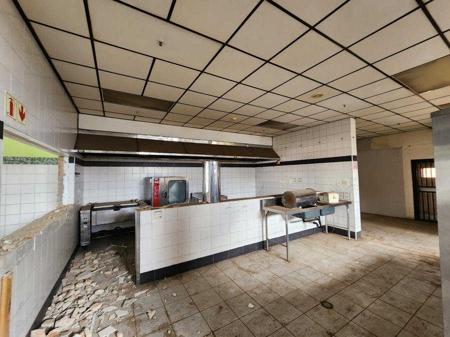 To Let Commercial Property for Rent in Rosslyn Gauteng