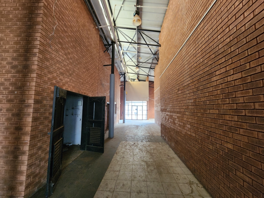 To Let Commercial Property for Rent in Rosslyn Gauteng
