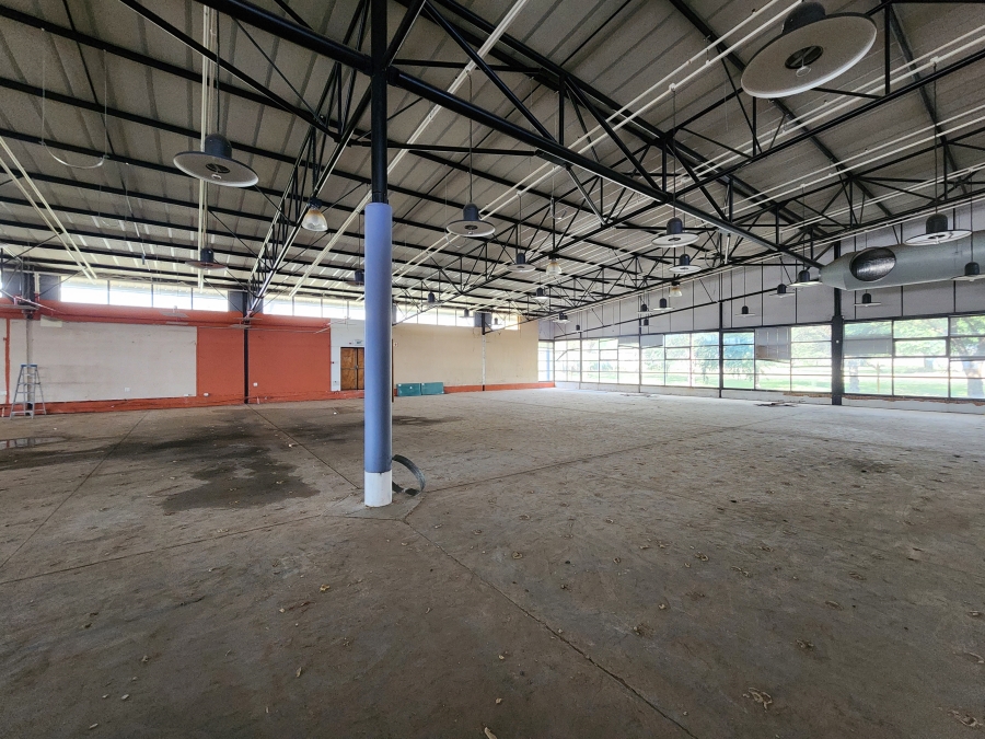 To Let Commercial Property for Rent in Rosslyn Gauteng