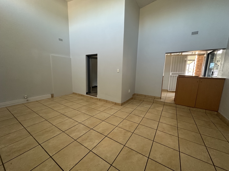 Commercial Property for Sale in Parkhill Gardens Gauteng
