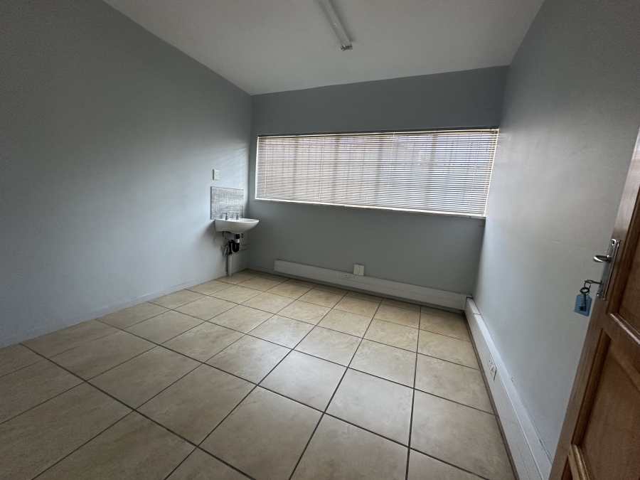 Commercial Property for Sale in Parkhill Gardens Gauteng