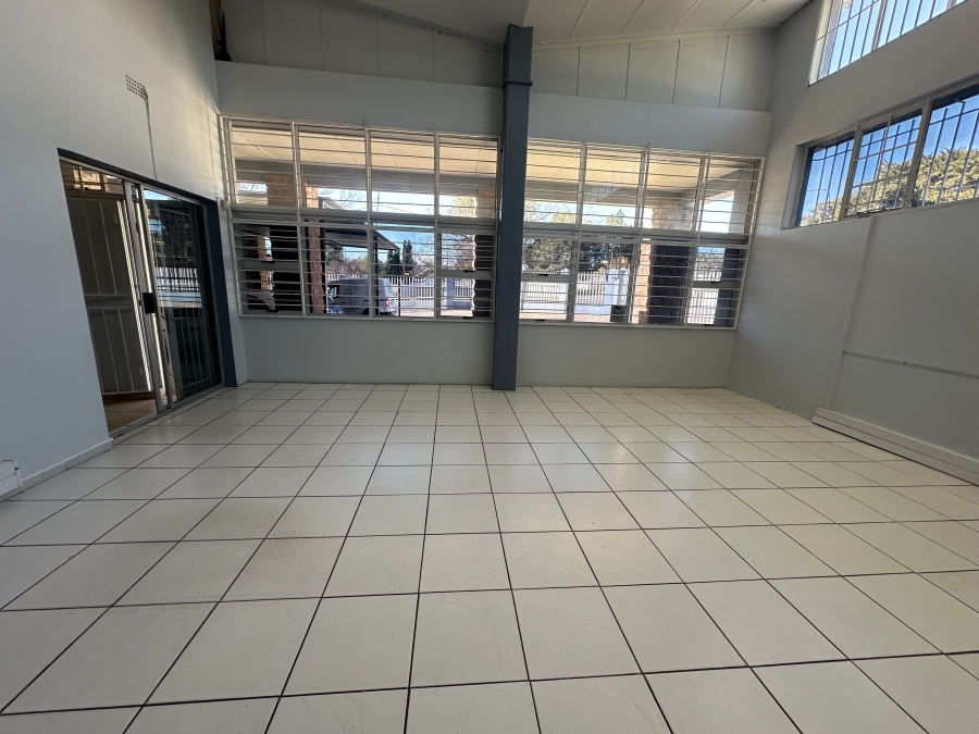 Commercial Property for Sale in Parkhill Gardens Gauteng