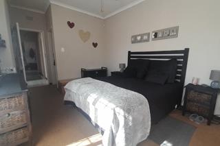3 Bedroom Property for Sale in Rhodesfield Gauteng