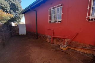 3 Bedroom Property for Sale in Rhodesfield Gauteng