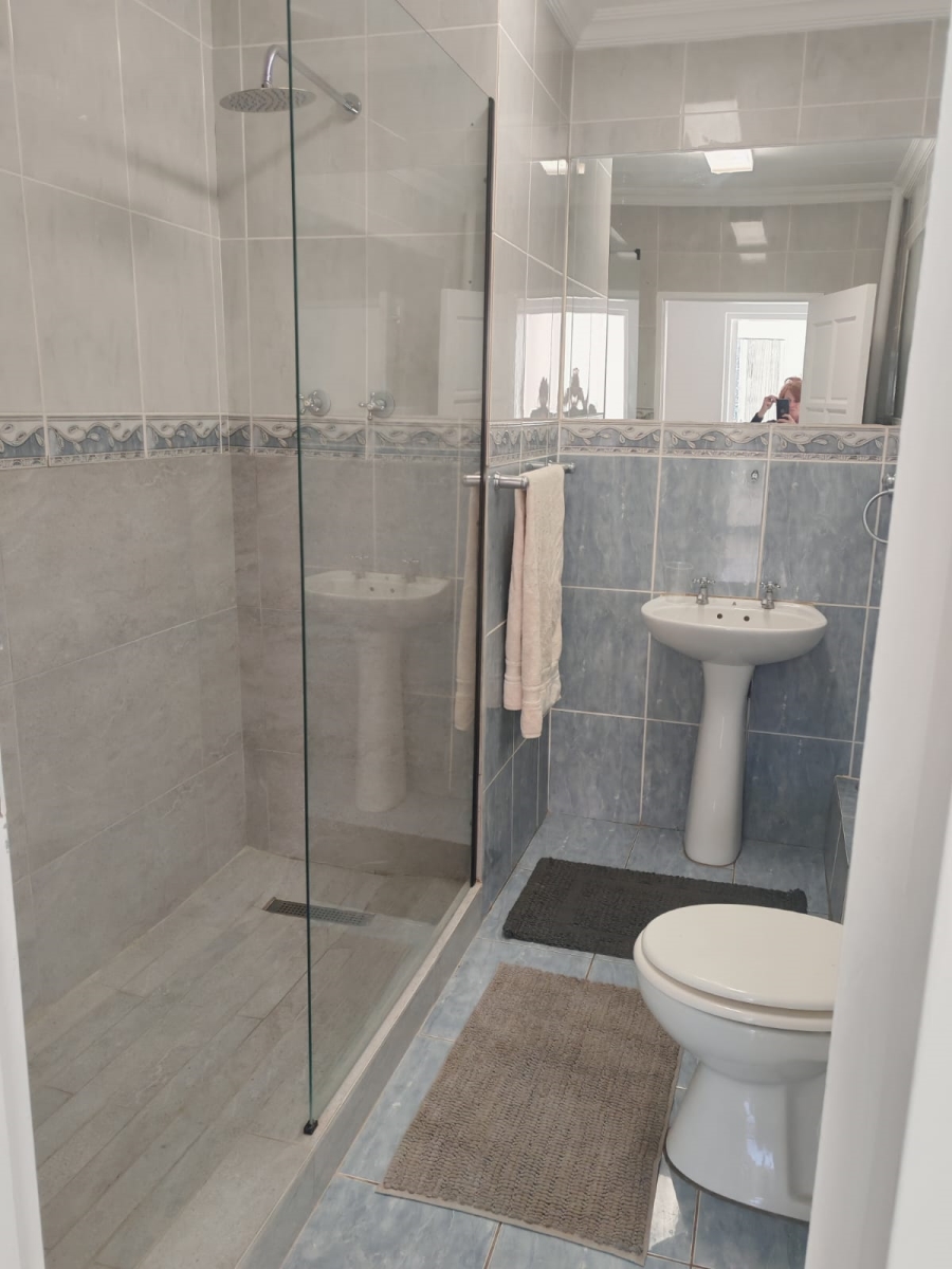 To Let 3 Bedroom Property for Rent in Groenkloof Gauteng