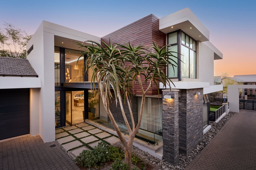 4 Bedroom Property for Sale in Waterfall Country Estate Gauteng