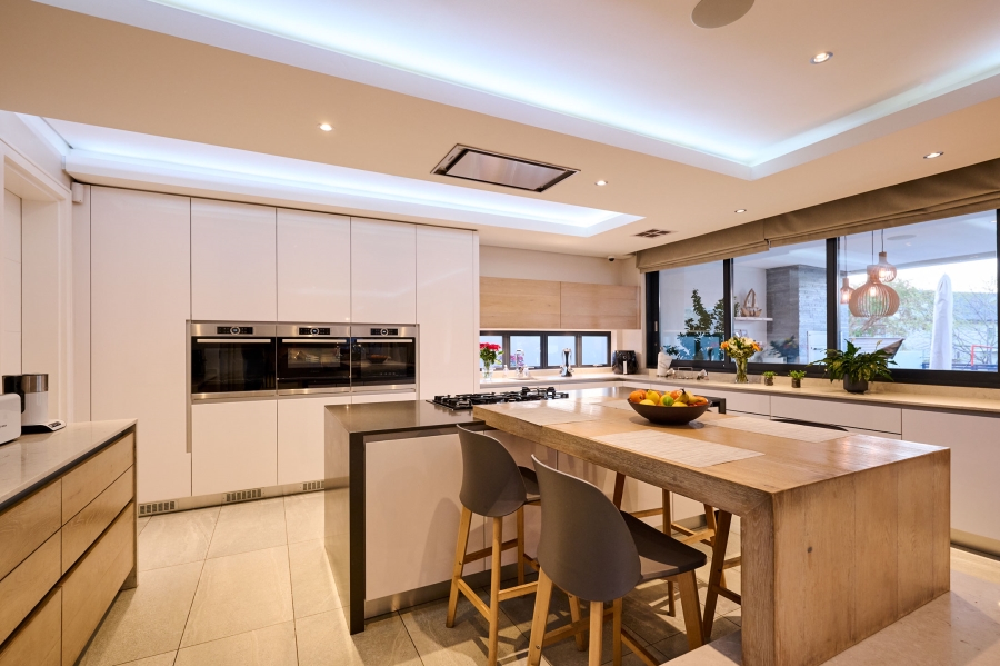4 Bedroom Property for Sale in Waterfall Country Estate Gauteng