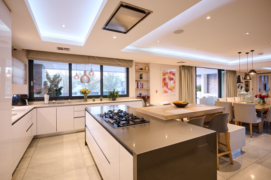 4 Bedroom Property for Sale in Waterfall Country Estate Gauteng
